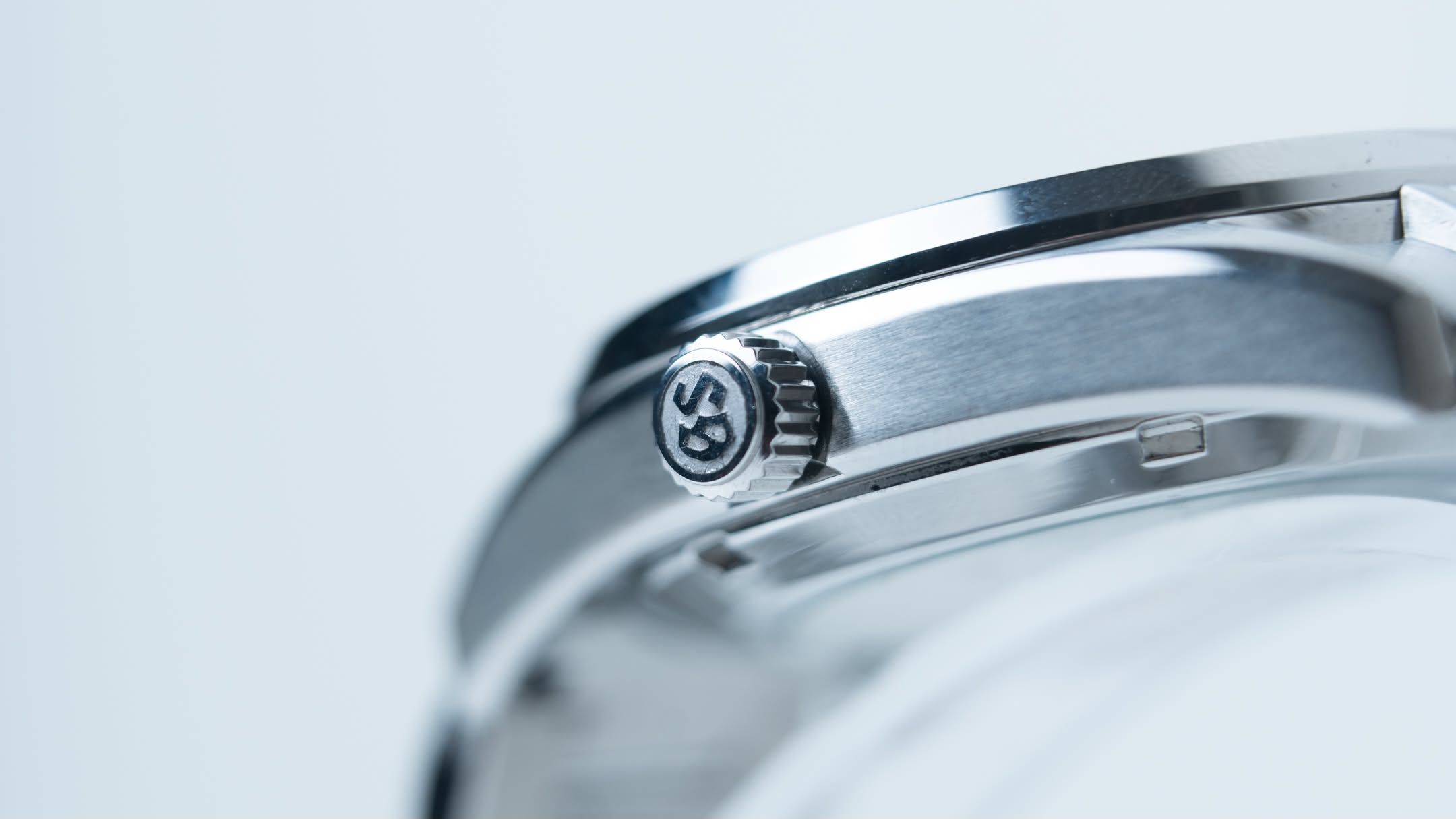The crown and case flank in macro.